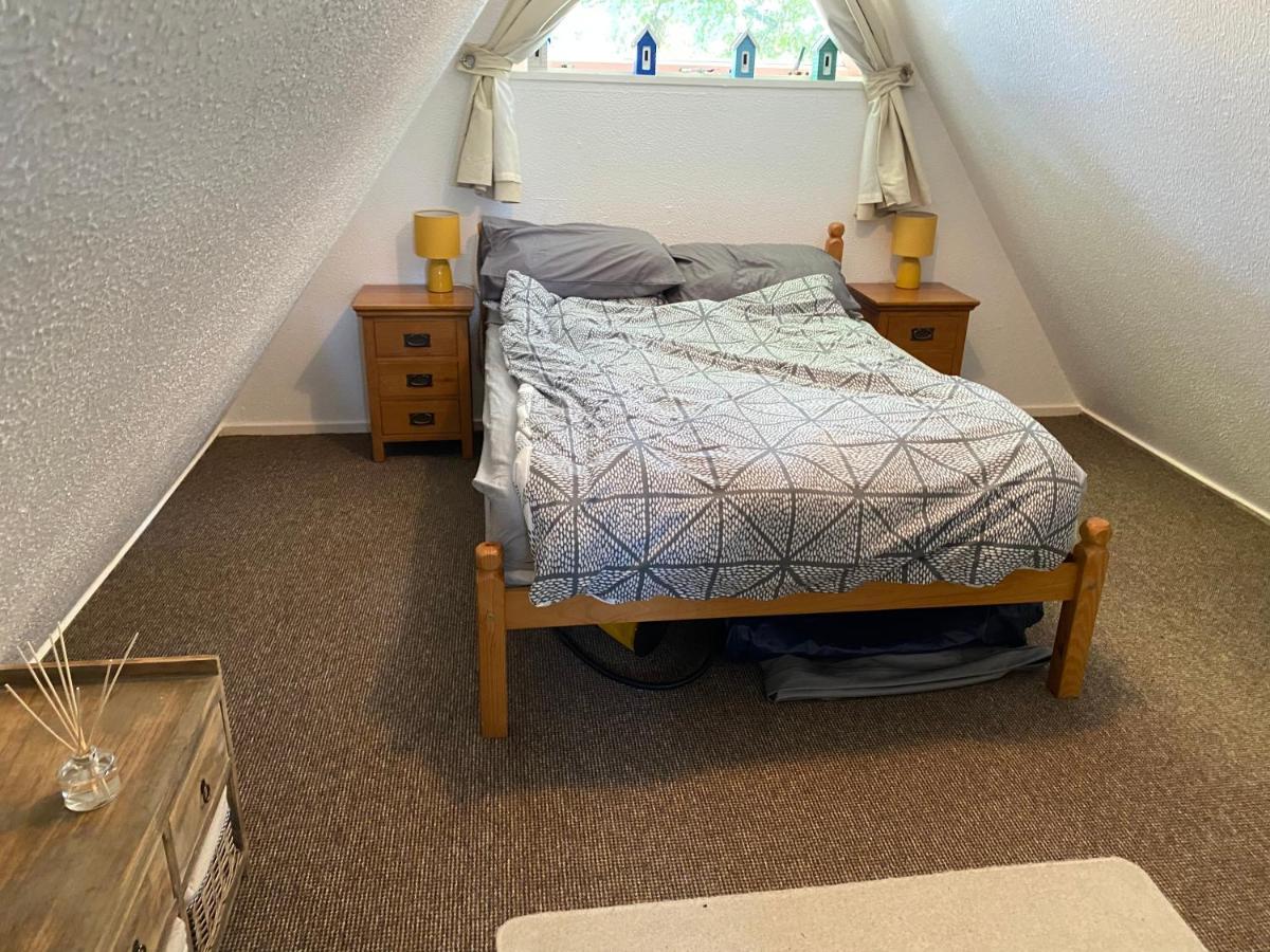 Kingsdown Chalet Deal Esterno foto